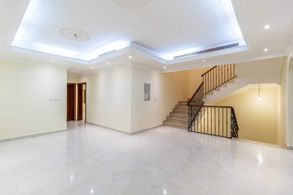 معلم أصباغ -51748296