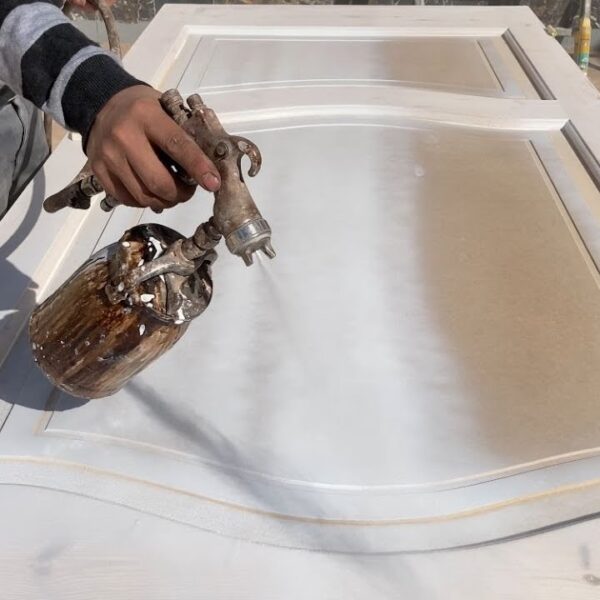 صباغ أبواب -51748296